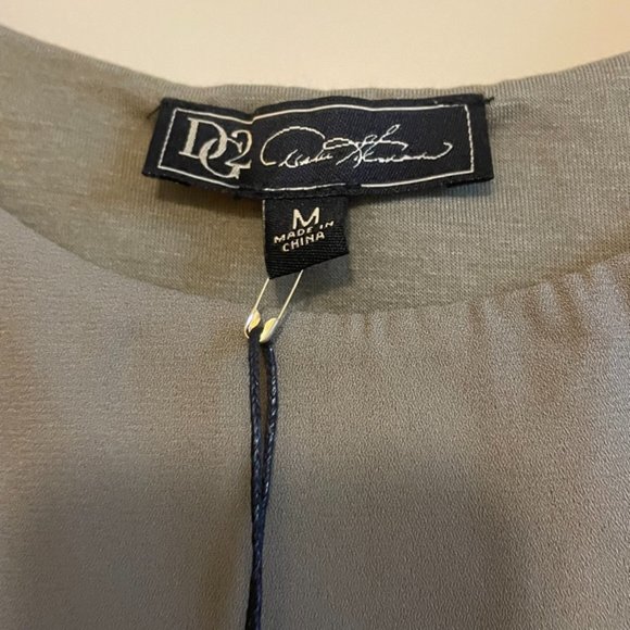 DG2 by Diane Gilman Accordion Pleated Layered Drama Tank MEDIUM (899) - Picture 6 of 6